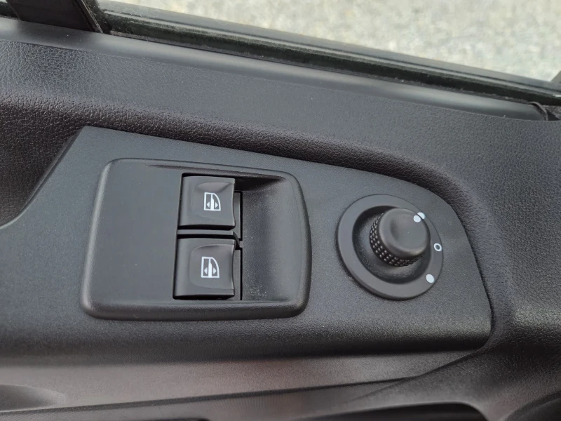 Renault Trafic DCI, ХЛАДИЛЕН, КЛИМАТИК, ЕВРО 6, снимка 11 - Бусове и автобуси - 51584419