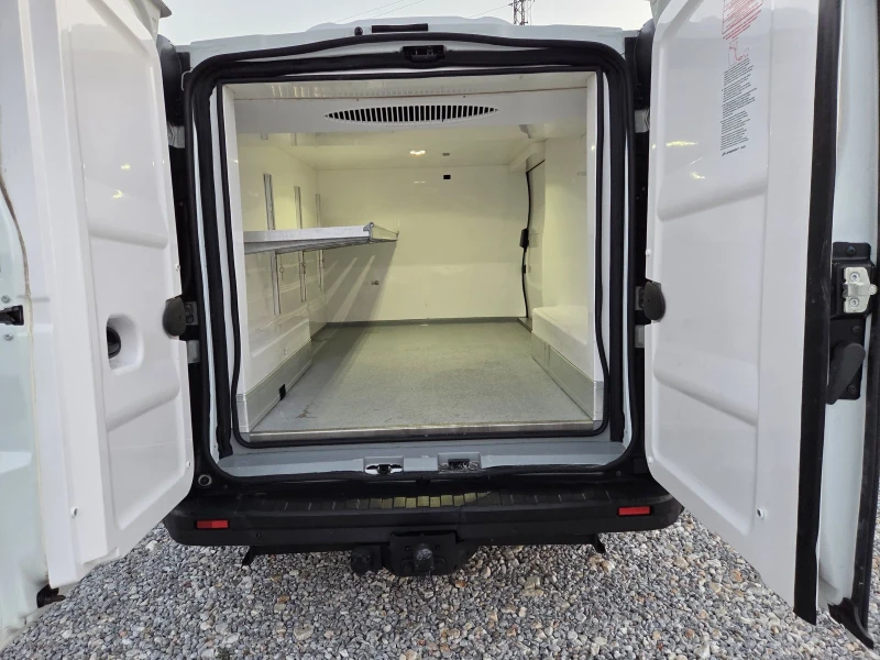 Renault Trafic DCI, ХЛАДИЛЕН, КЛИМАТИК, ЕВРО 6, снимка 13 - Бусове и автобуси - 51584419