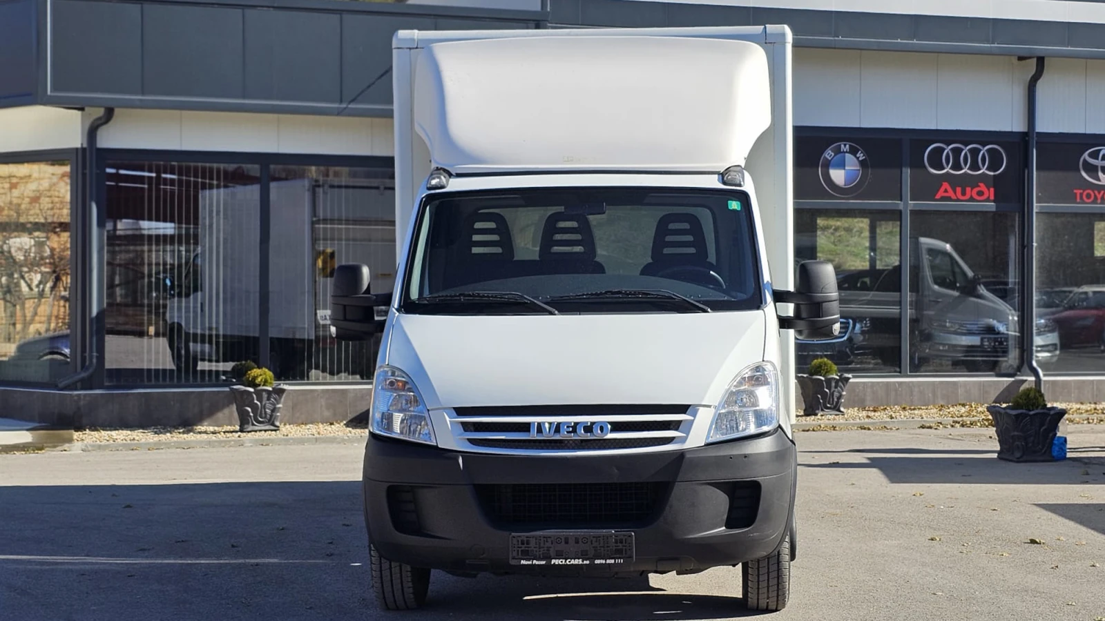 Iveco Daily 35C15 3.0D 6SP CH-ПАДАЩ БОРД-СЕРВИЗНА ИСТ.-ЛИЗИНГ - изображение 2