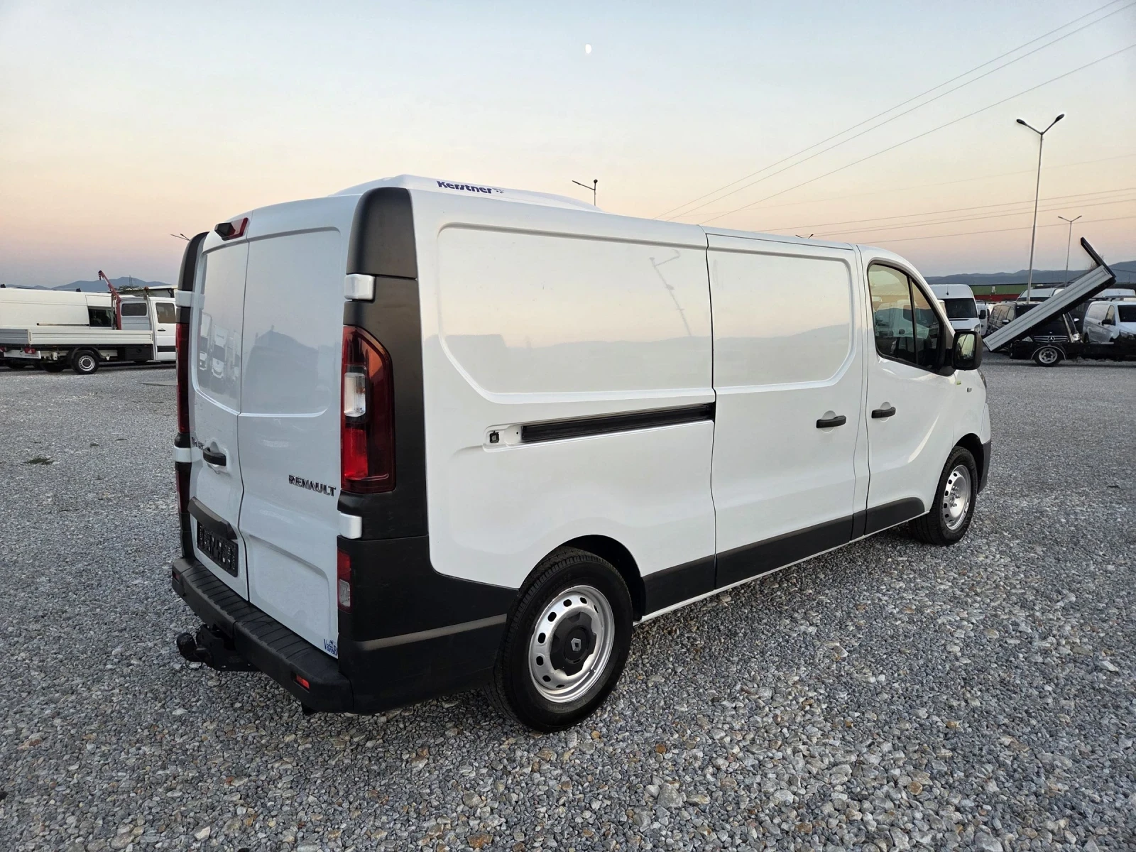 Renault Trafic DCI, ХЛАДИЛЕН, КЛИМАТИК, ЕВРО 6 - изображение 5