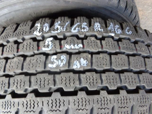 Гуми Зимни 205/65R16, снимка 1 - Гуми и джанти - 16491632