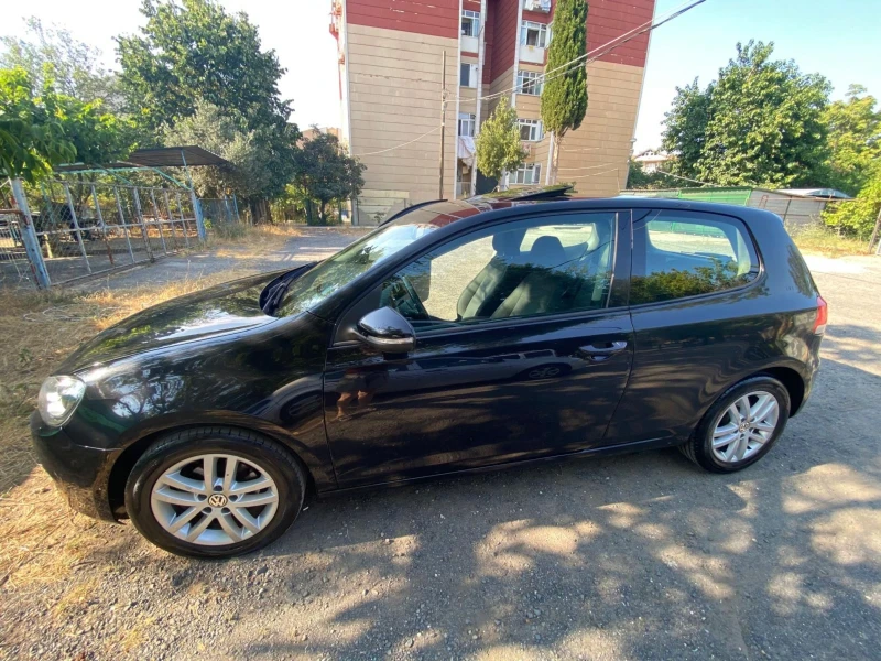 VW Golf Golf 1.6, 105к.с, снимка 2 - Автомобили и джипове - 47429525