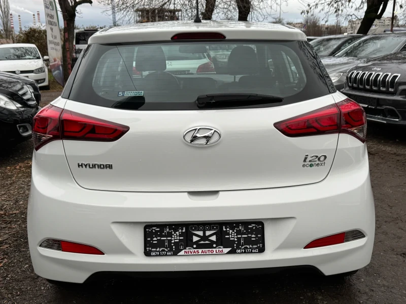 Hyundai I20 Реален пробег ! Фабрична Газ !, снимка 5 - Автомобили и джипове - 48208929