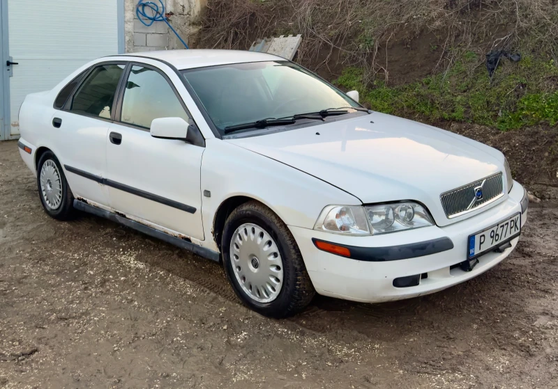 Volvo S40 1.9, снимка 4 - Автомобили и джипове - 48658095