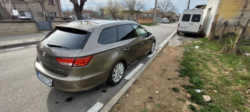 Seat Leon, снимка 4 - Автомобили и джипове - 49598768