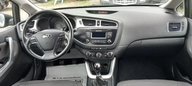 Kia Ceed, снимка 4 - Автомобили и джипове - 52645602