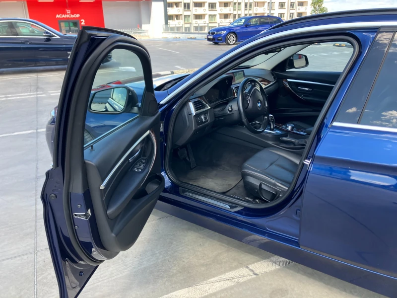 BMW 320 d X Drive, снимка 9 - Автомобили и джипове - 52302093