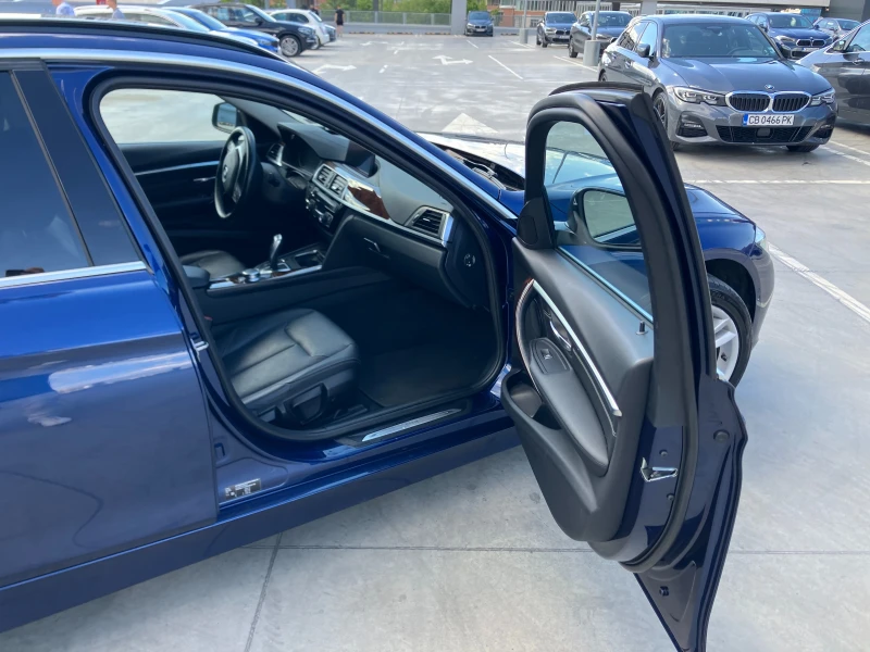 BMW 320 d X Drive, снимка 11 - Автомобили и джипове - 52302093