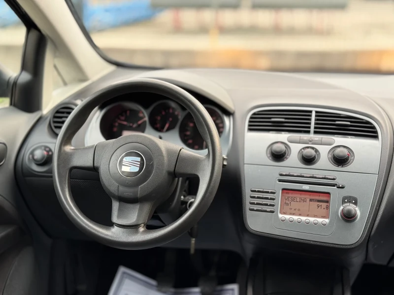 Seat Altea XL~1.6i-102hp, снимка 11 - Автомобили и джипове - 51896895