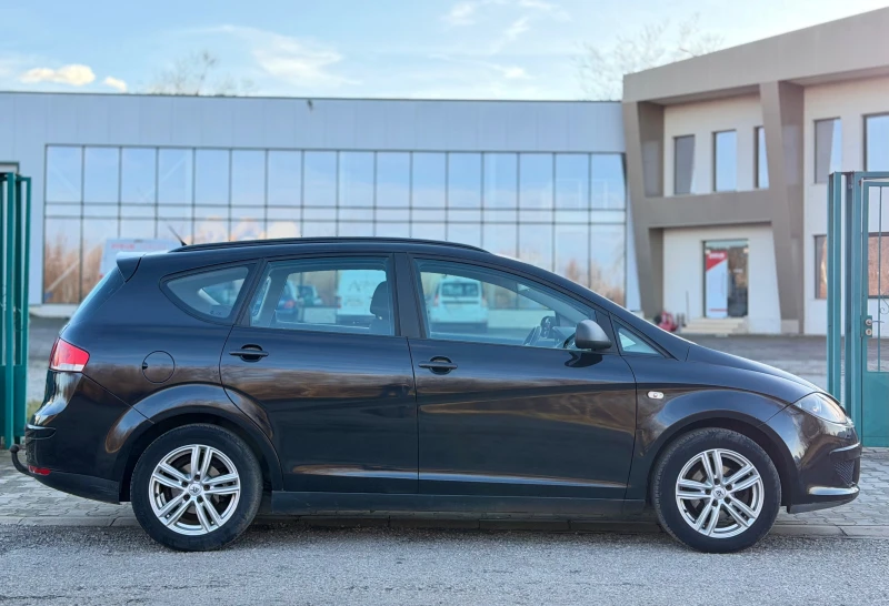 Seat Altea XL~1.6i-102hp, снимка 4 - Автомобили и джипове - 51896895