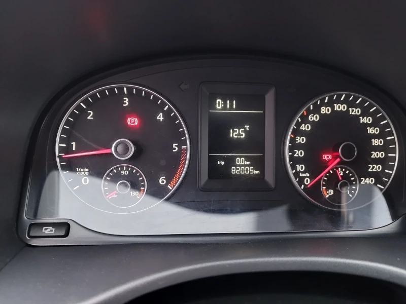 VW Caddy 1.6TDI-75kc, снимка 8 - Автомобили и джипове - 52099850