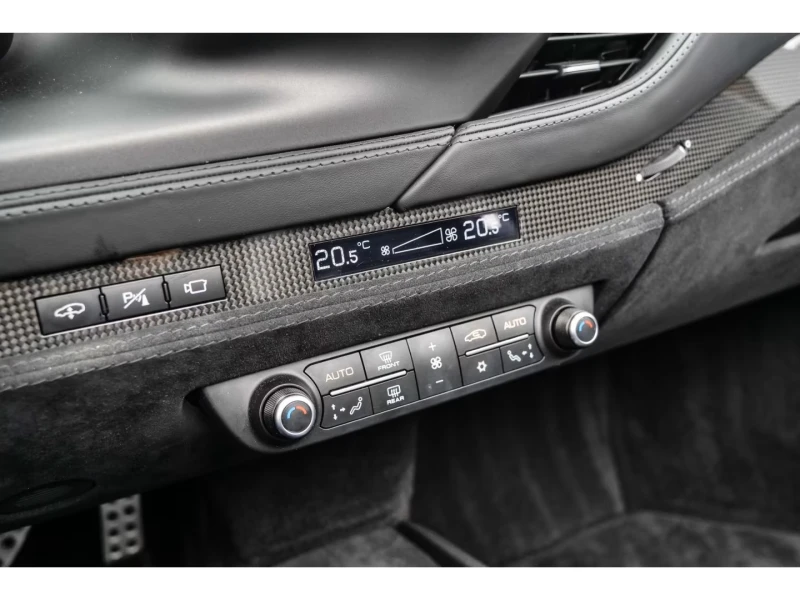 Ferrari F8 Carbon, снимка 11 - Автомобили и джипове - 52295359