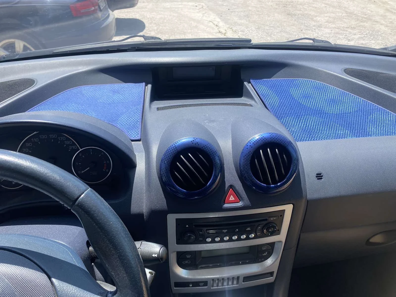 Peugeot 1007 1.6 HDi - изображение 9