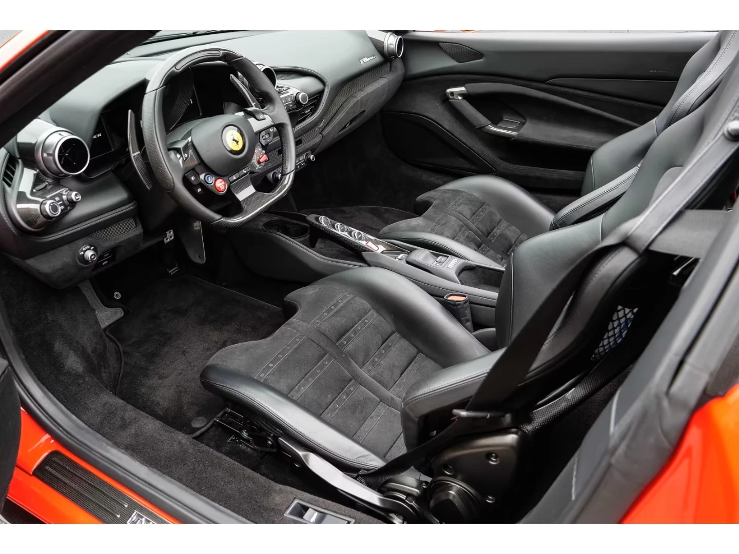 Ferrari F8 Carbon - изображение 9