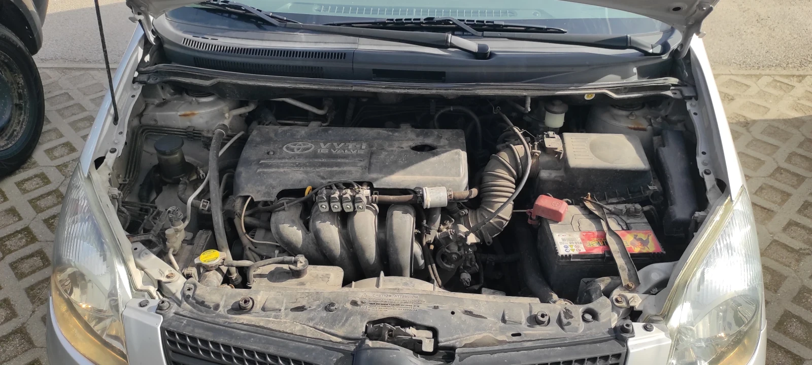 Toyota Corolla verso  - изображение 9