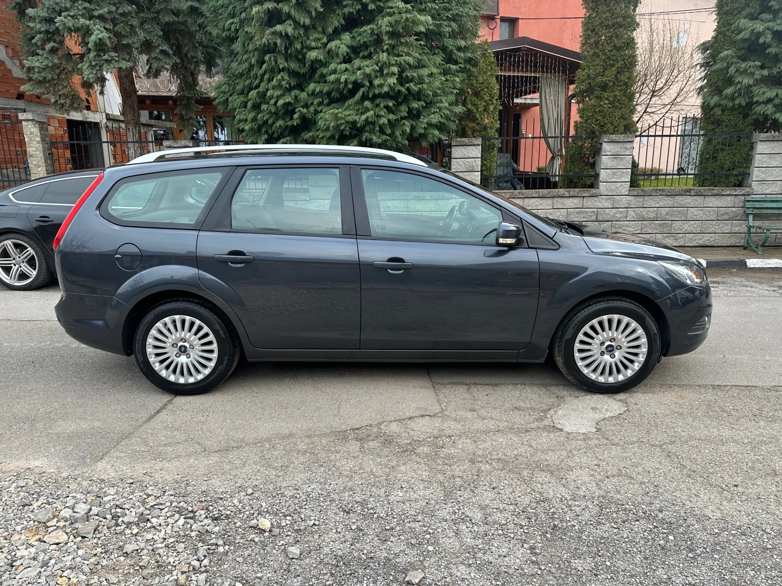 Ford Focus 1.8i TITANIUM , снимка 2 - Автомобили и джипове - 53714424