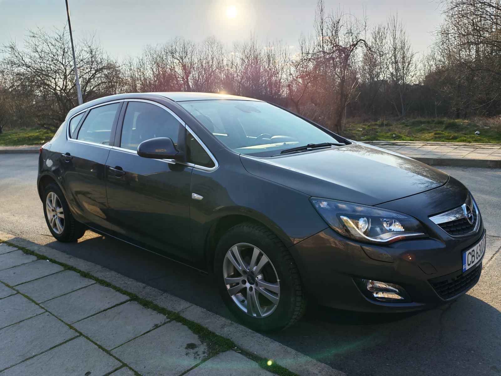 Opel Astra, снимка 4 - Автомобили и джипове - 53748570