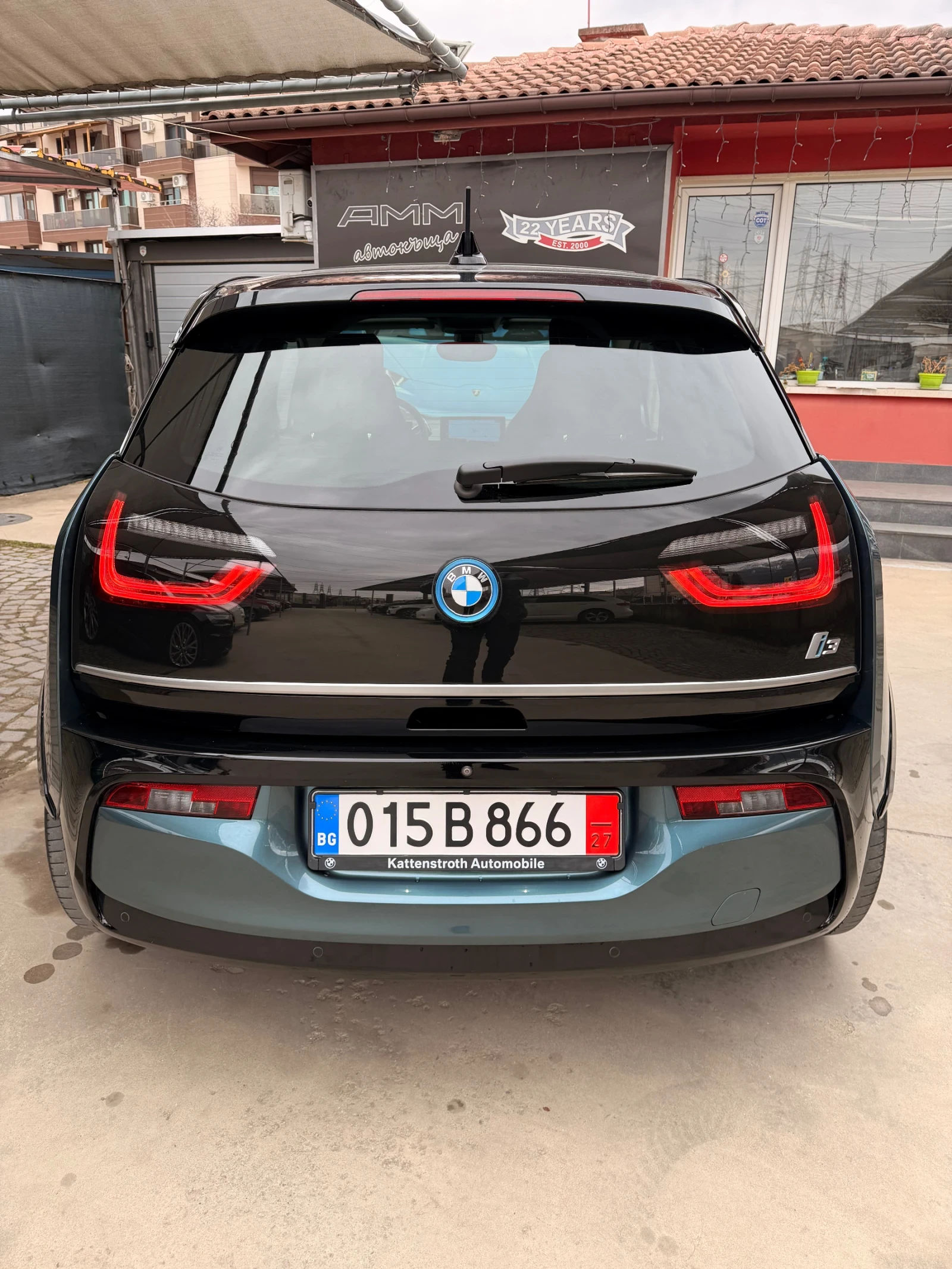 BMW i3 УНИКАТ* FULL* КОЖА* ШИБЕДАХ* ДИСТРОНИК* 20, снимка 16 - Автомобили и джипове - 53902591
