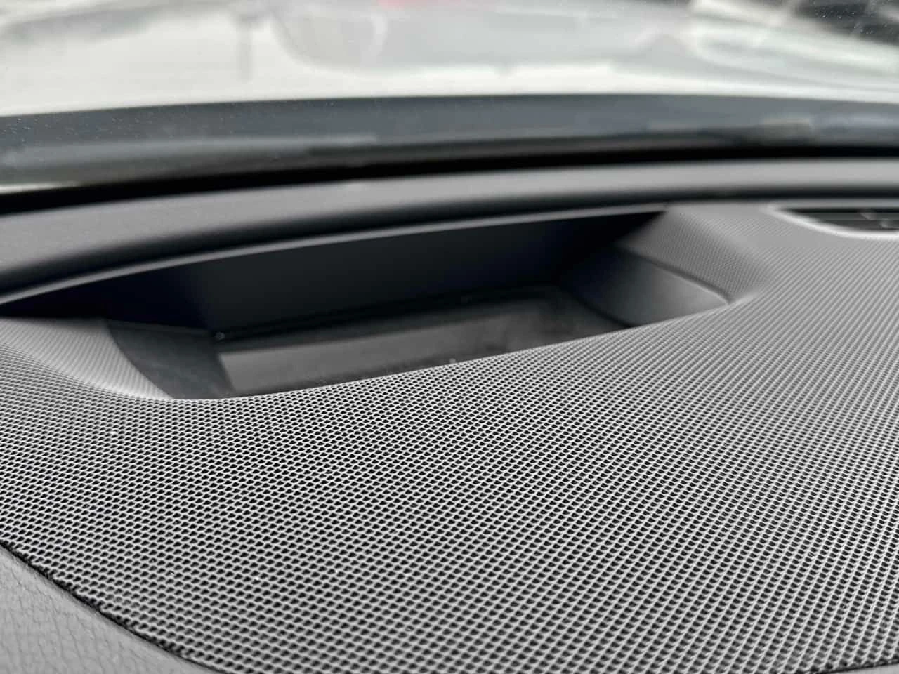 Mercedes-Benz E 300 * 4MATIC * BURMESTER * ХЕД ЪП * 360 * , снимка 12 - Автомобили и джипове - 53918262