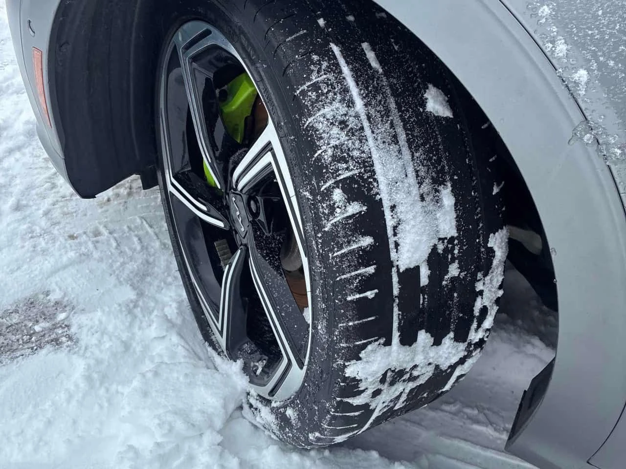 Kia EV6 GT  CARFAX, снимка 14 - Автомобили и джипове - 53953361