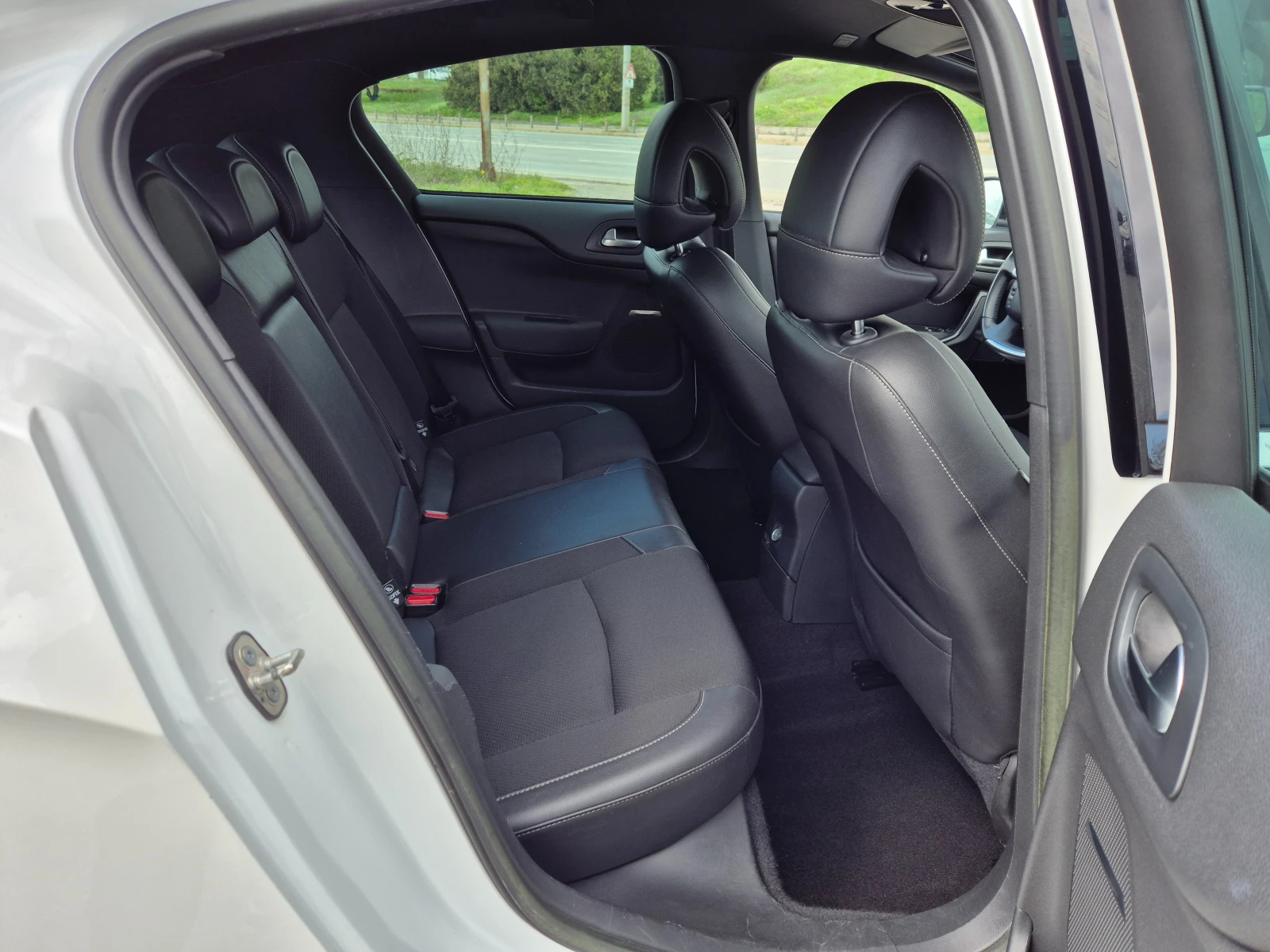 Citroen DS4 1.6HDI 115�� | Mobile.bg � ����������� 10