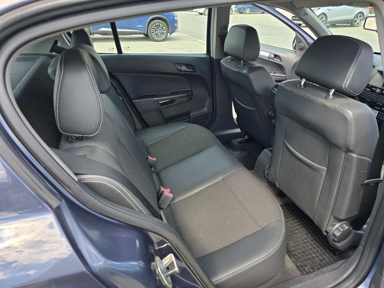 Opel Astra H, снимка 13 - Автомобили и джипове - 54363021