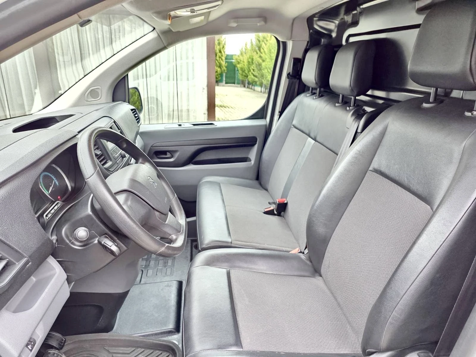 Peugeot Expert Electric 75kW, снимка 10 - Автомобили и джипове - 54383683