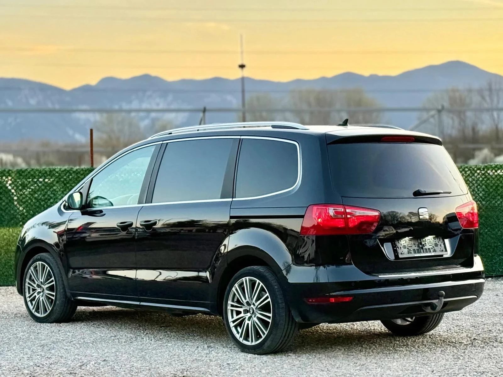 Seat Alhambra 2.0TDI, 140к.с, DSG, снимка 4 - Автомобили и джипове - 54736274