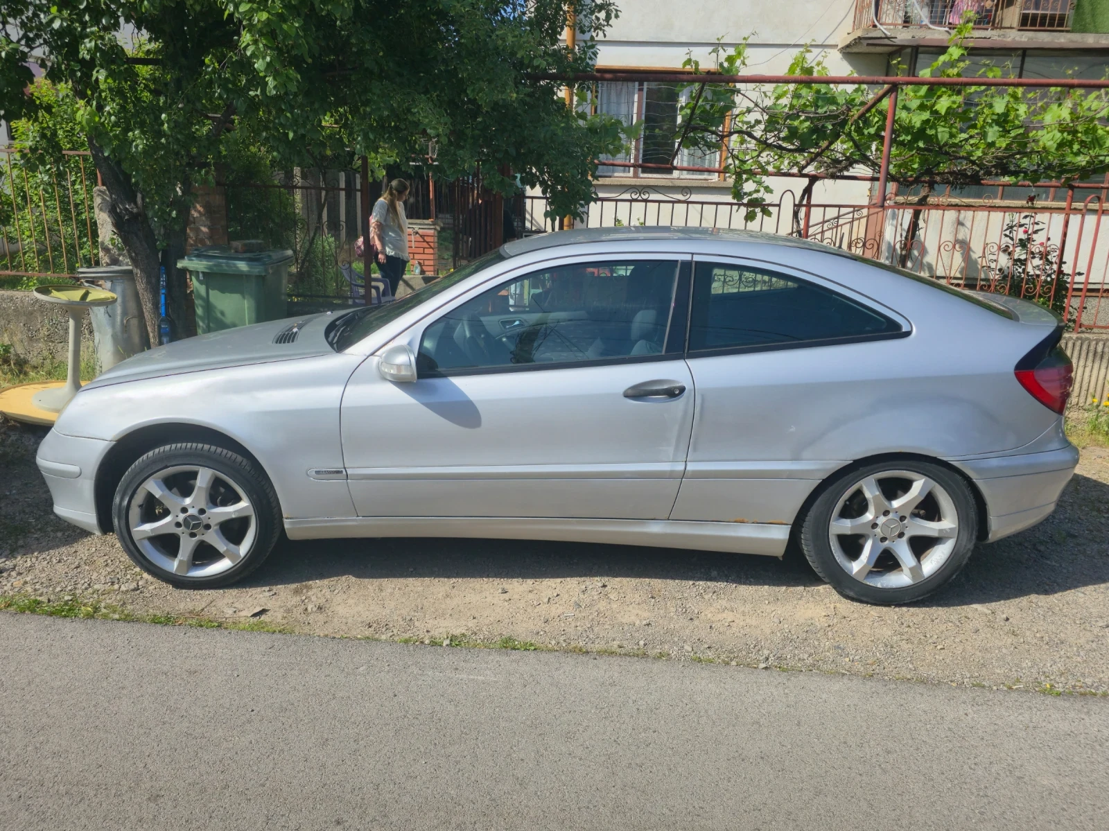 Mercedes-Benz C 180 Kompressor, снимка 2 - Автомобили и джипове - 54753855