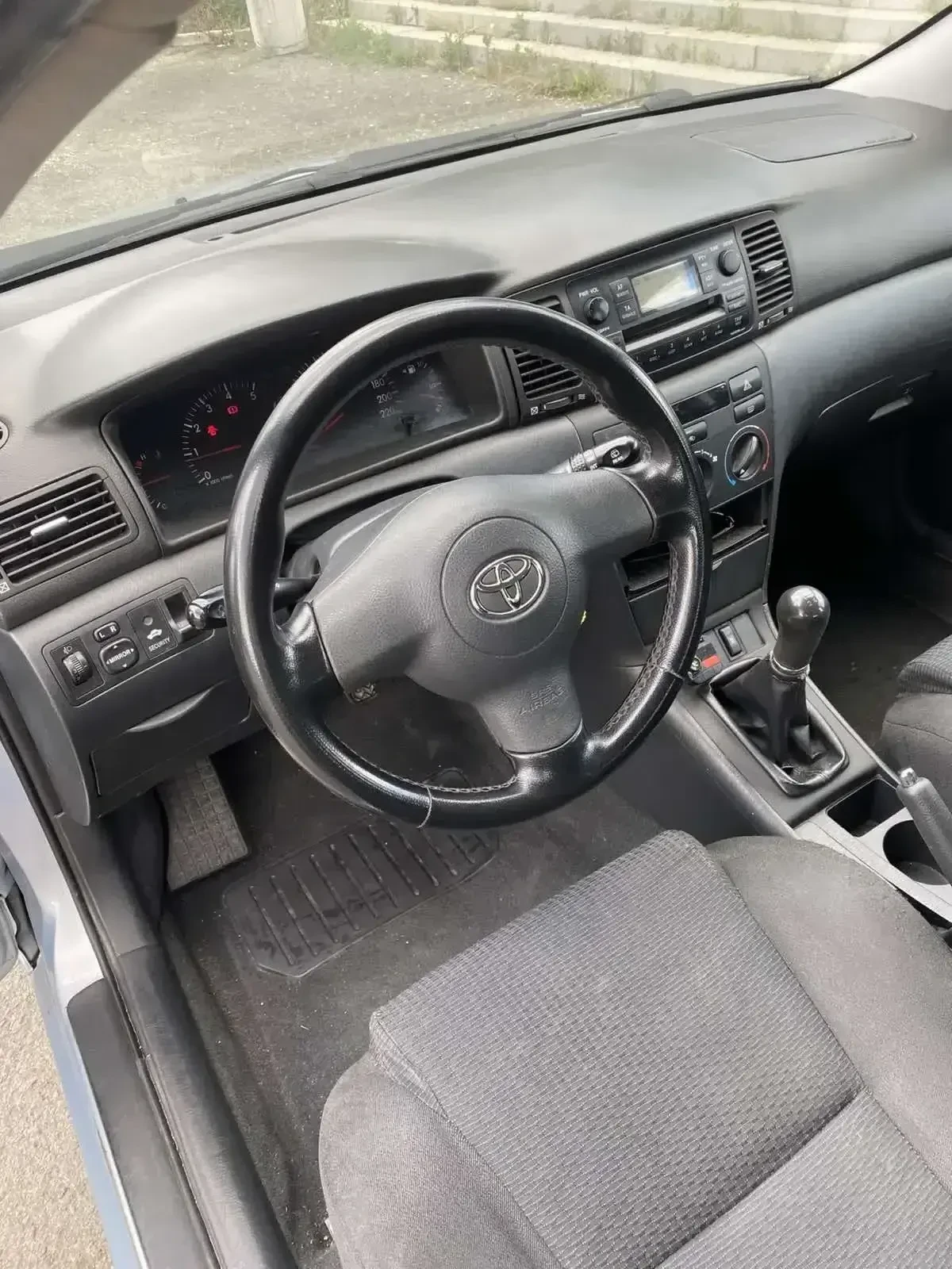 Toyota Corolla, снимка 8 - Автомобили и джипове - 54865673