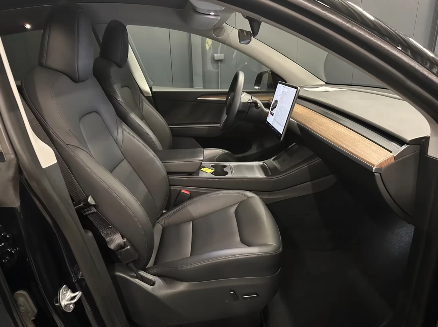 Tesla Model Y PERFORMANCE* DUAL* AWD* 360* , снимка 15 - Автомобили и джипове - 55475346