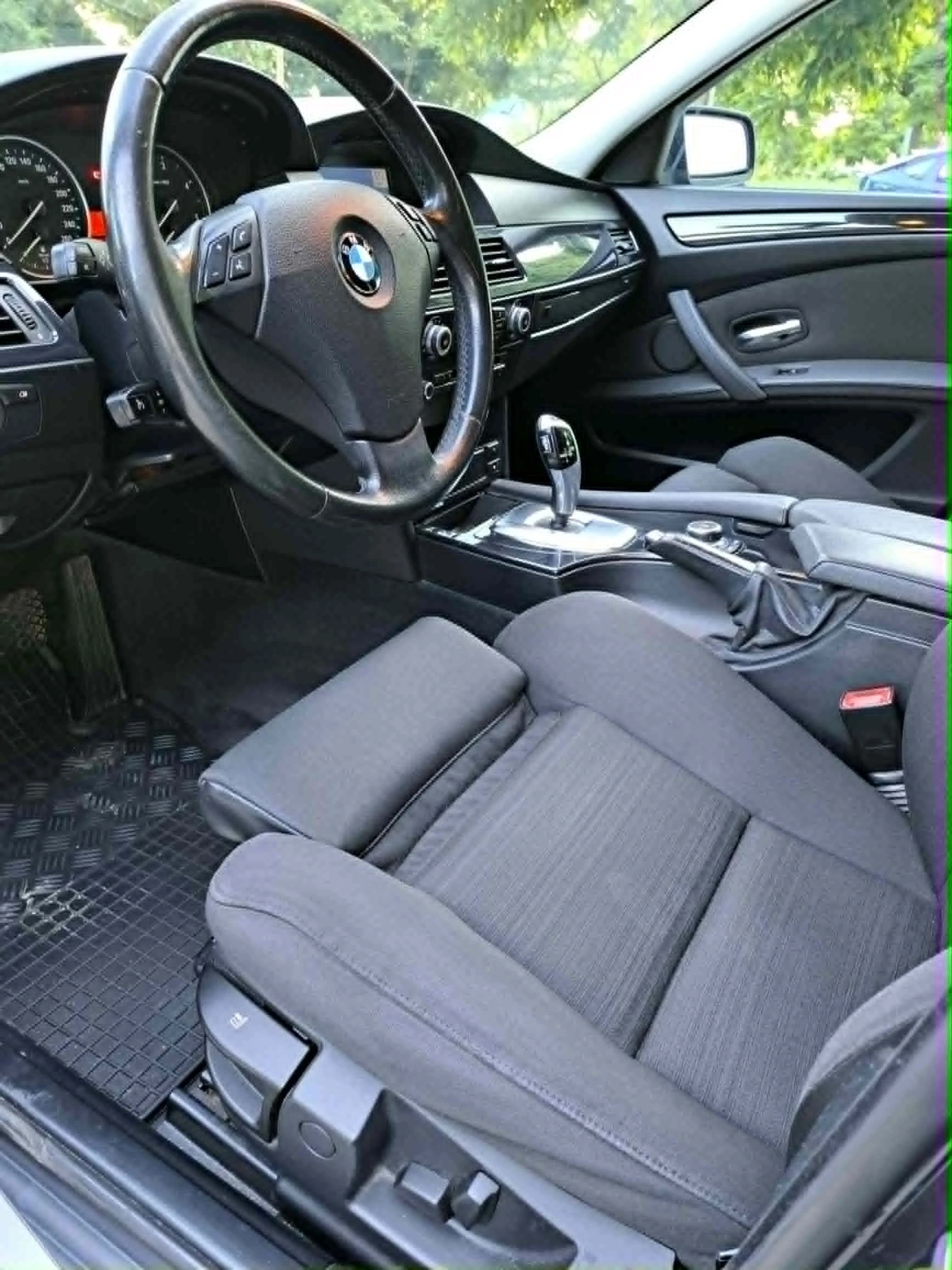 BMW 525 xd Tourin E61 LCI, снимка 12 - Автомобили и джипове - 55594821