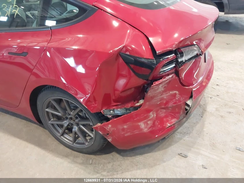 Tesla Model 3 Фейслифт Термопомпа, снимка 5 - Автомобили и джипове - 55621099