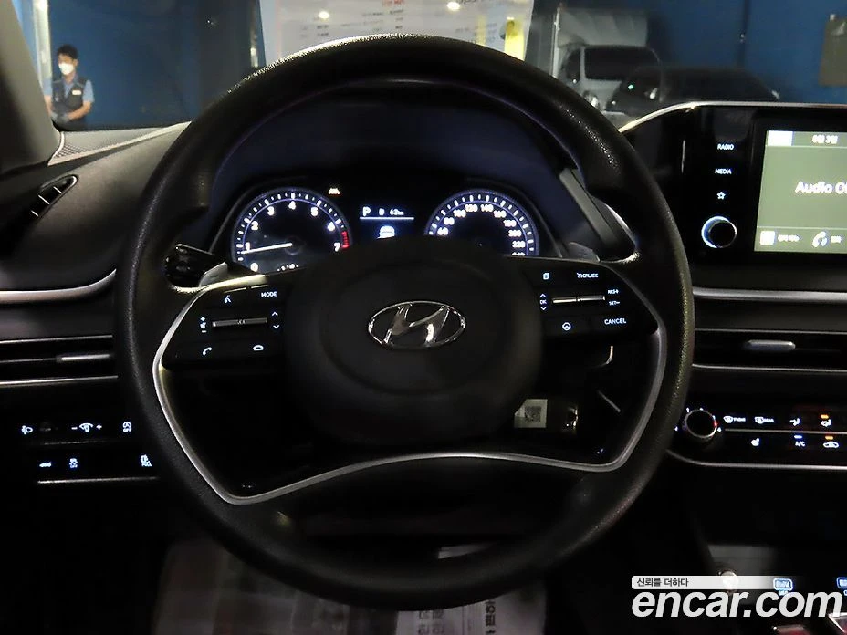 Hyundai Sonata 2.0 Smart, снимка 15 - Автомобили и джипове - 55676646