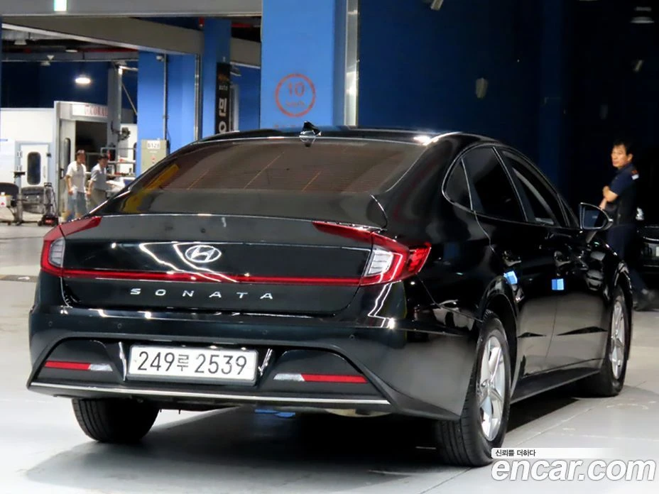 Hyundai Sonata 2.0 Smart, снимка 2 - Автомобили и джипове - 55676646