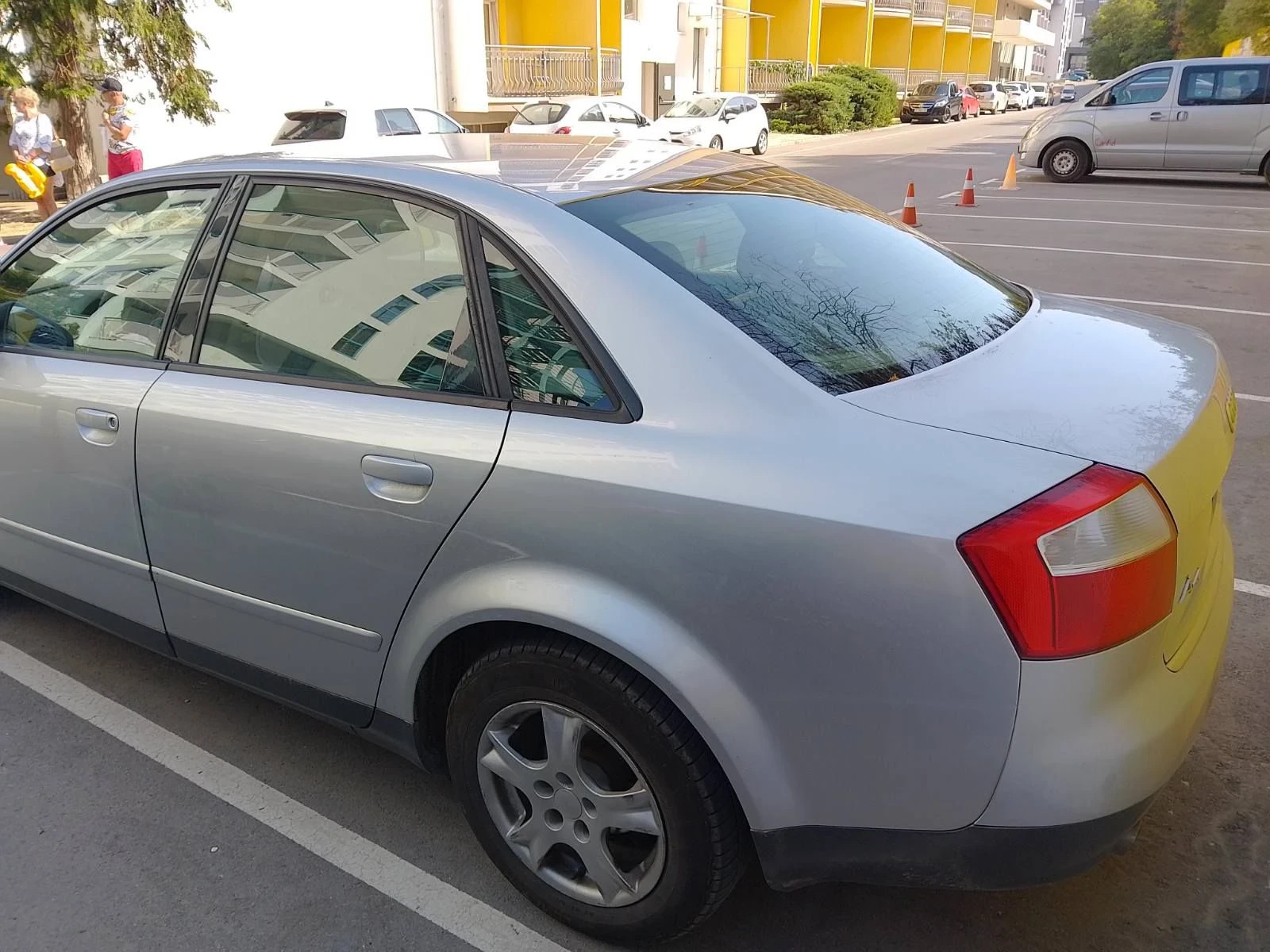 Audi A4, снимка 3 - Автомобили и джипове - 56251573
