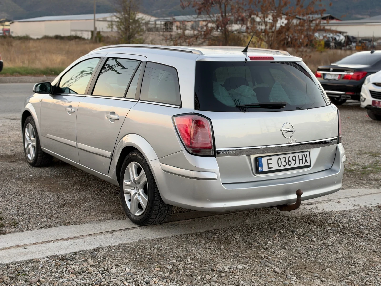 Opel Astra 1.9CDTI , снимка 4 - Автомобили и джипове - 56629194