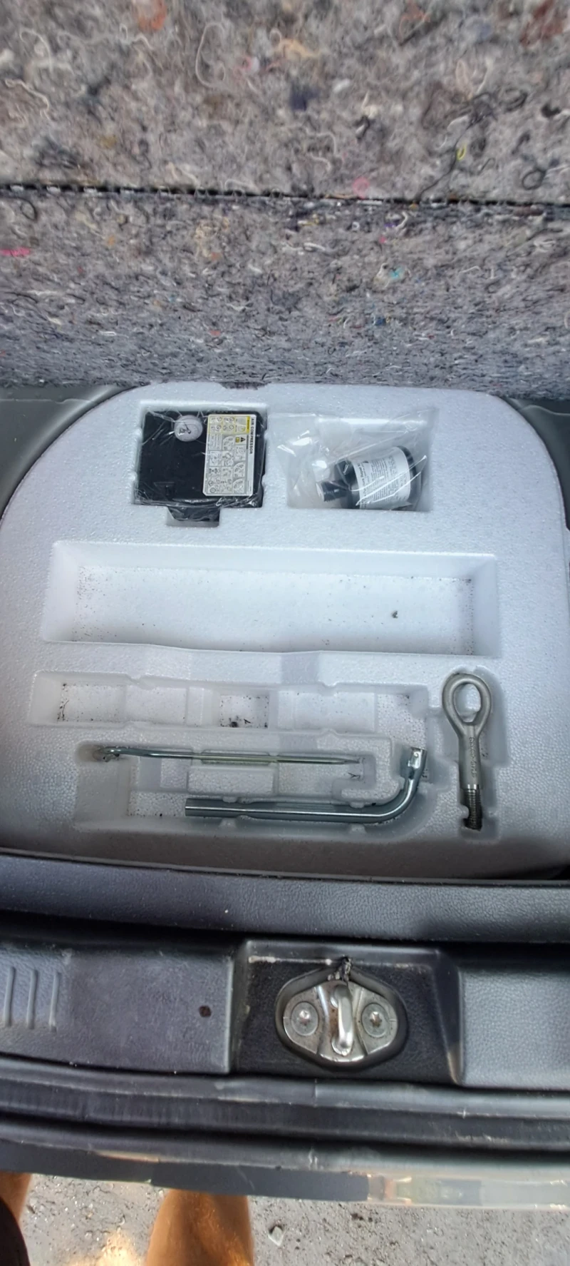 Suzuki Ignis 1.2 2WD GL 90hp, снимка 15 - Автомобили и джипове - 52357741