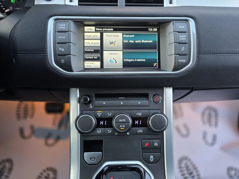 Land Rover Range Rover Evoque 2.2 DT4 4X4 150 k.c. 9 скор. Топ , снимка 16 - Автомобили и джипове - 53328675