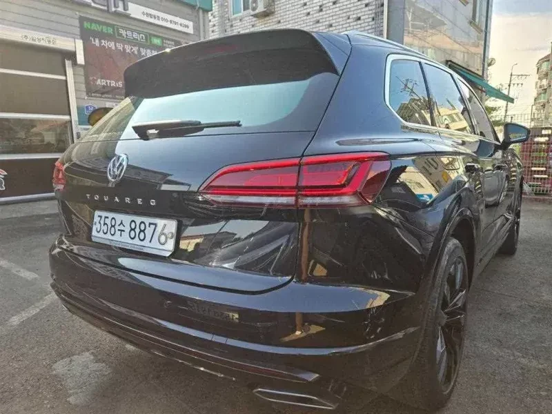 VW Touareg 3.0 TDI R-Line, снимка 4 - Автомобили и джипове - 54785319