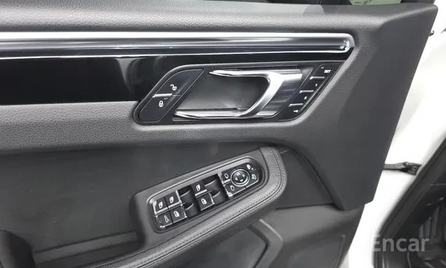 Porsche Macan S Diesel, снимка 13 - Автомобили и джипове - 55746412