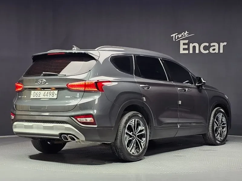 Hyundai Santa fe 2.0 4WD, снимка 2 - Автомобили и джипове - 56354422