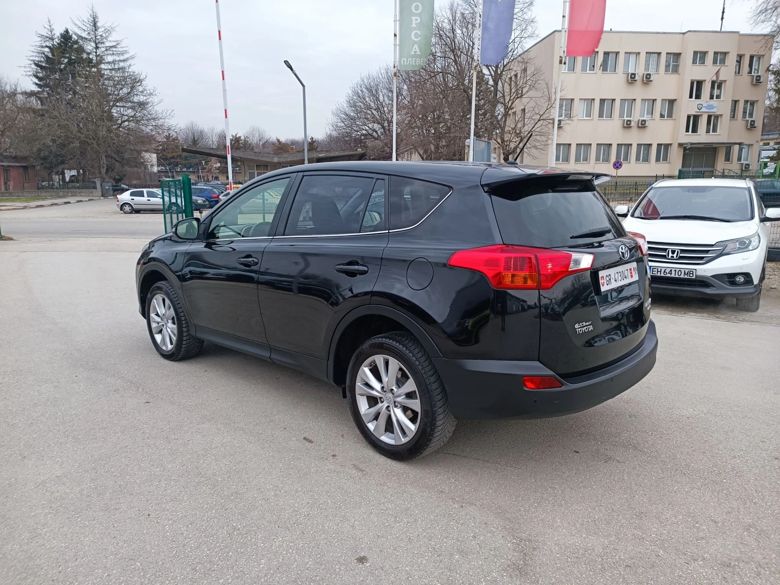 Toyota Rav4 2.0i-152кс-ШВЕЙЦАРИЯ-РЪЧКА-6ск-4х4-NAVI - изображение 5