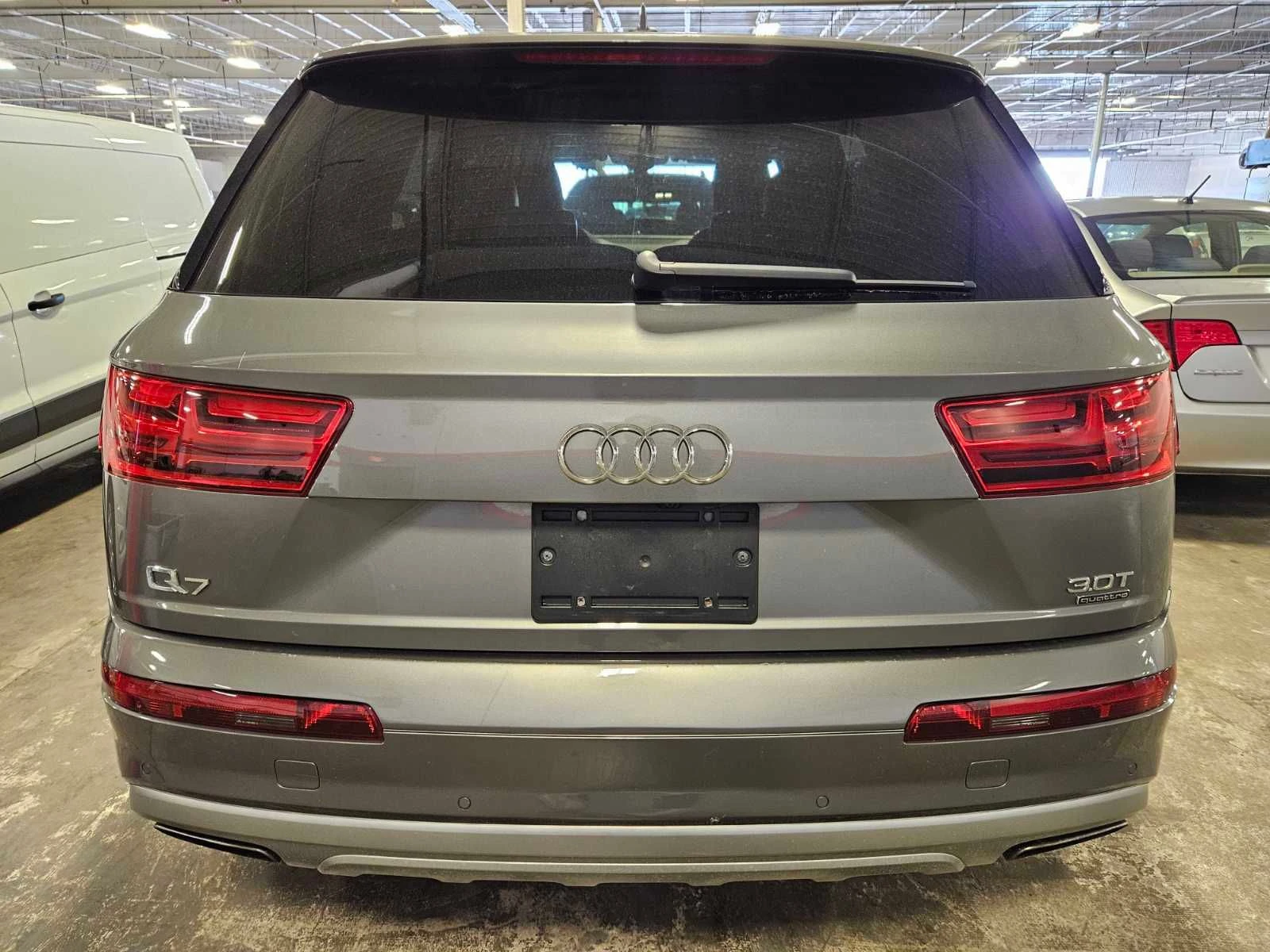 Audi Q7 PREMIUM PLUS* 3.0TFSI* MATRIX* PANO* КРАЙНА ЦЕНА! - изображение 5