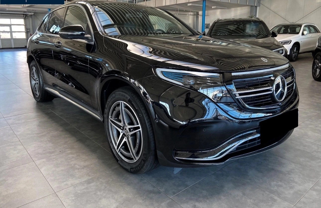 Mercedes-Benz EQC 400 4Matic AMG Line - изображение 2