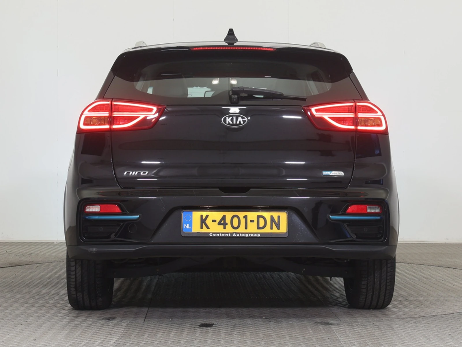 Kia Niro 65 kWh DynamicLine, снимка 7 - Автомобили и джипове - 53871704