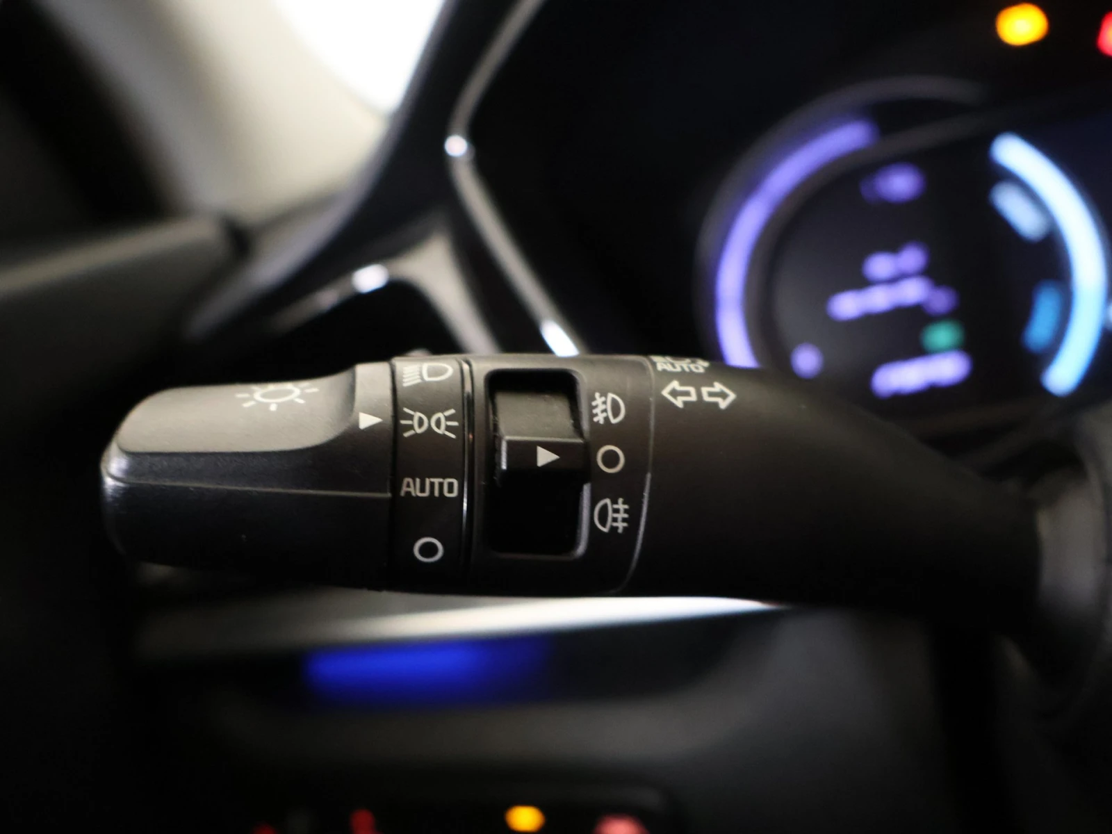 Kia Niro 65 kWh DynamicLine, снимка 15 - Автомобили и джипове - 53871704