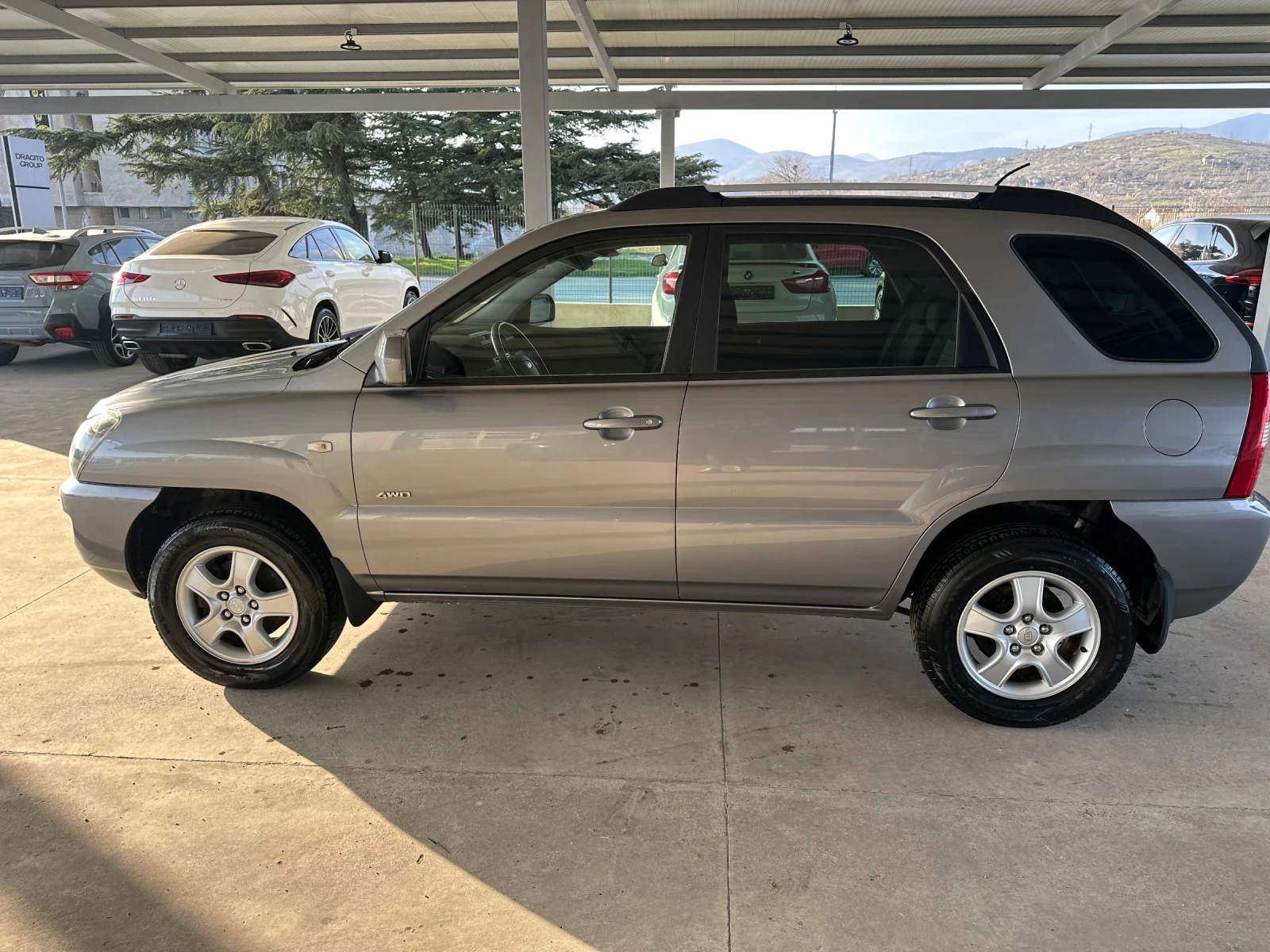 Kia Sportage 2.0* 4X4* Газов инж., снимка 6 - Автомобили и джипове - 53876644