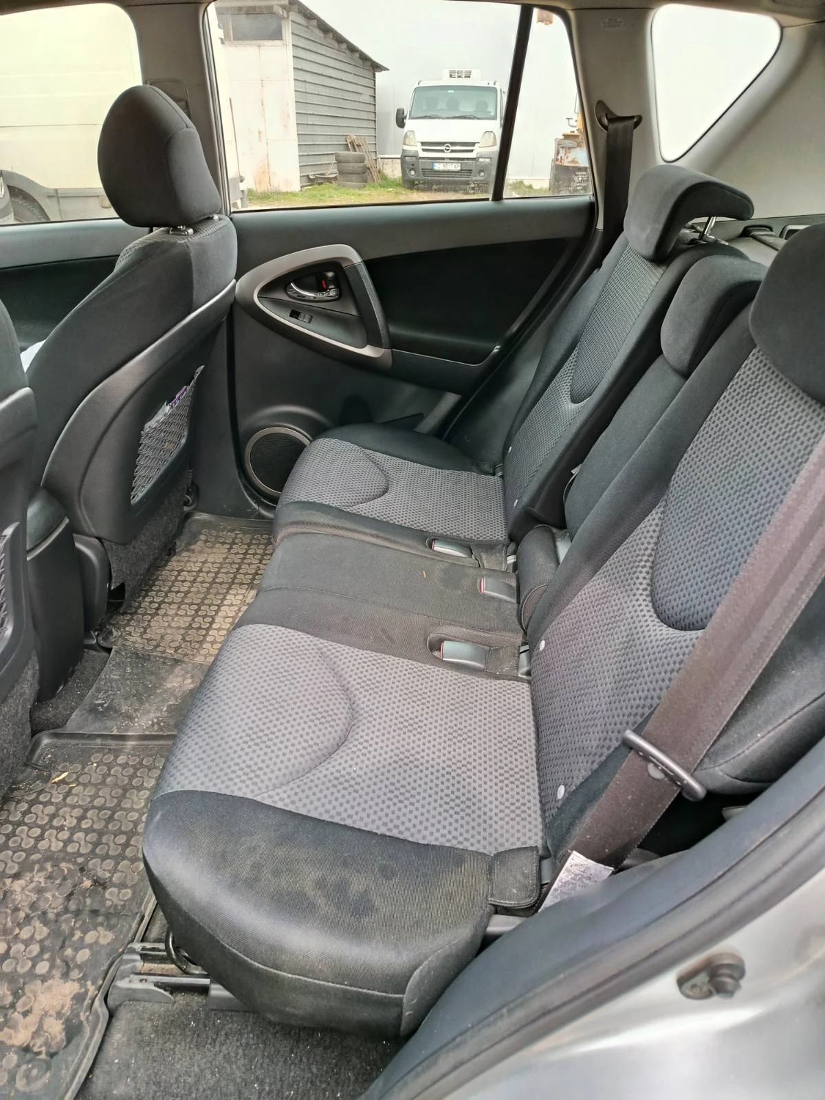 Toyota Rav4 2.2D4D 136hp, снимка 10 - Автомобили и джипове - 53977917