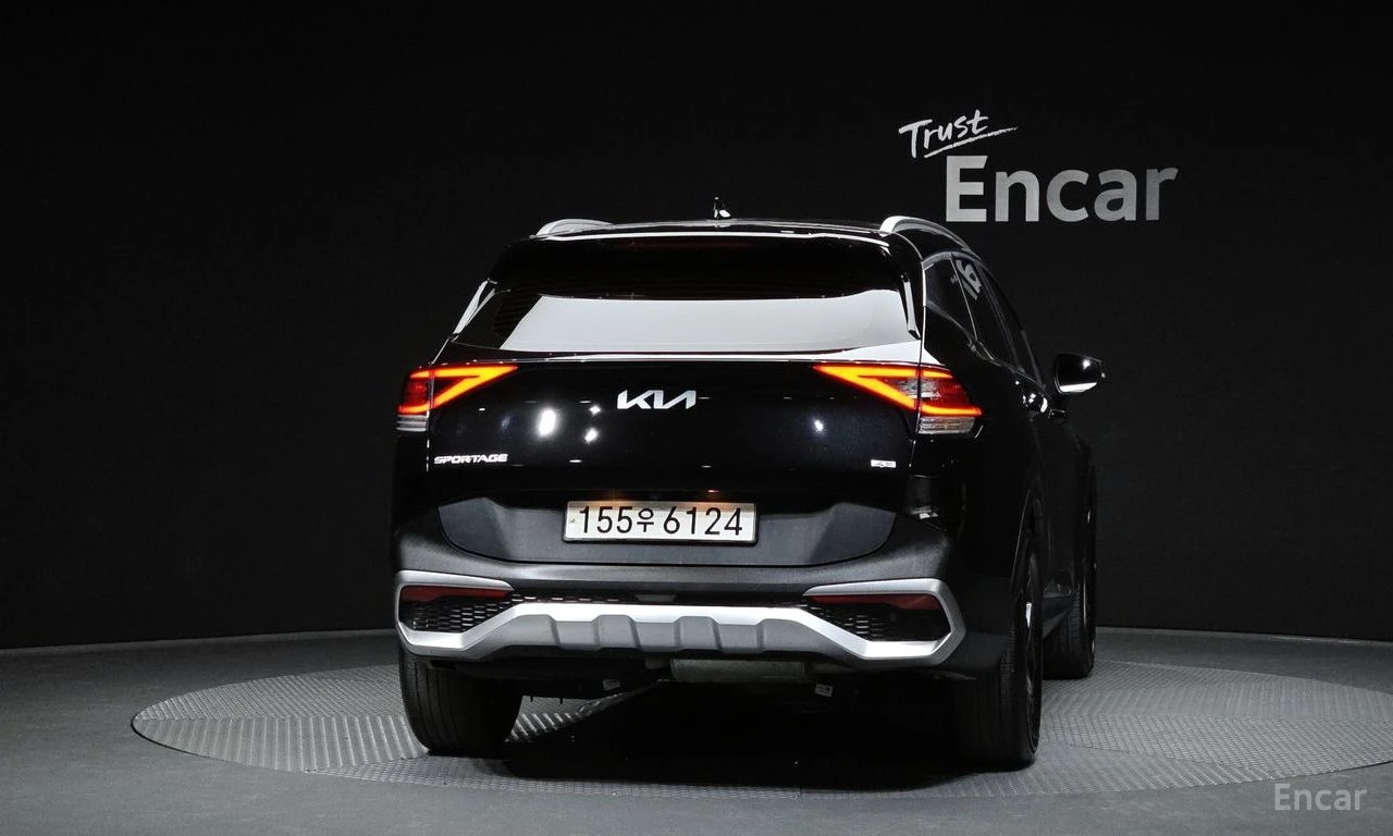 Kia Sportage Prestige AWD* HARMAN KARDON* ПОДГРЕВ* ОБДУХВАНЕ* , снимка 4 - Автомобили и джипове - 54711843
